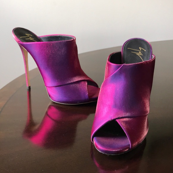Giuseppe Zanotti Purple Velvet 7.5M SlipOn Slipper - Picture 4 of 8